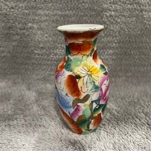 1920’s Chinese Export Miniture Ceramic Vase, Hand Painted floral